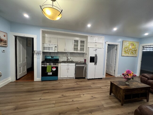 Photo - 206 Neponset Ave Unit Apt 2-Floor 1