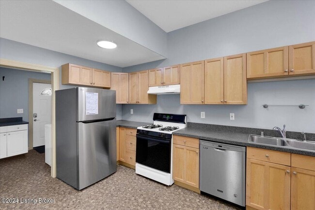 Photo - 1124 Rammers Ave