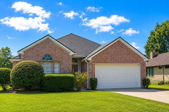 Building Photo - 6858 Stillwater Dr