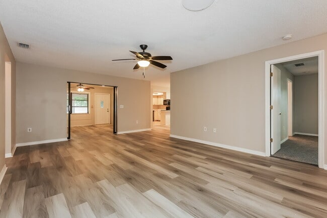 1963 Country Meadows Way