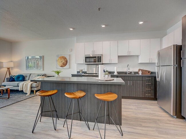 Photo - Meridian Apartments