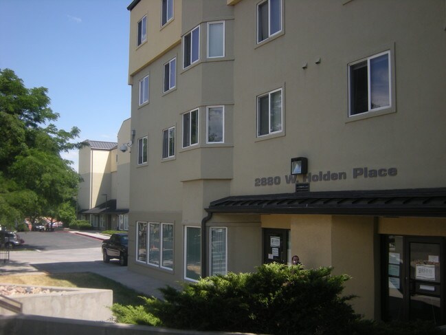 Photo - Decatur Place Apartments