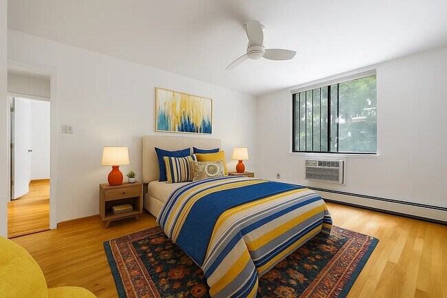 Photo - 309 Cherry St Unidad J3 Rental