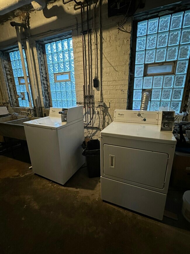 Photo - 1413 Dobson St Unit 1