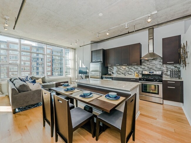 Building Photo - 1010 S Delano Ct W Unit E622 Rental