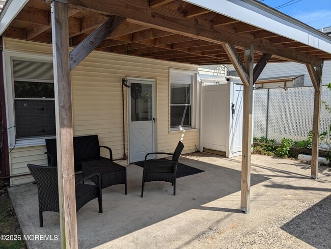 Photo - 317 McCabe Ave Unit Rear R1