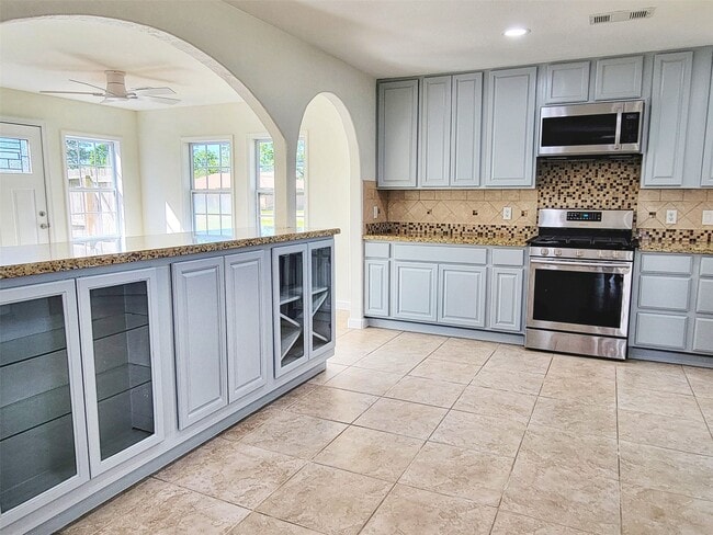 Photo - 519 N Shady Ln