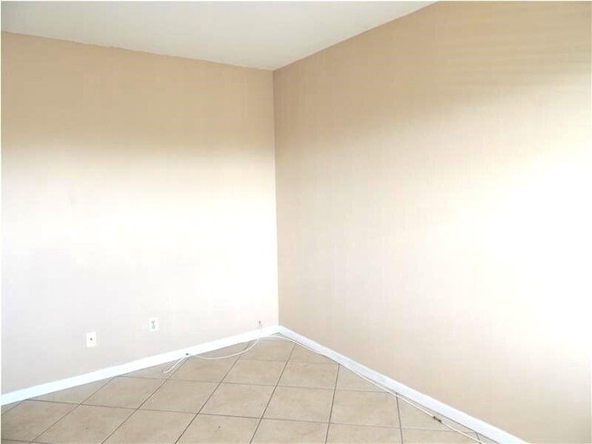 Photo - 1111 N Federal Hwy Unit 5