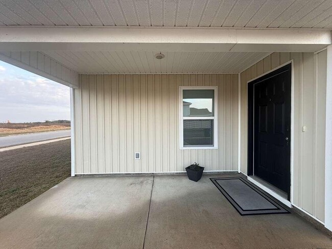 Photo - 128 Bluebeech St