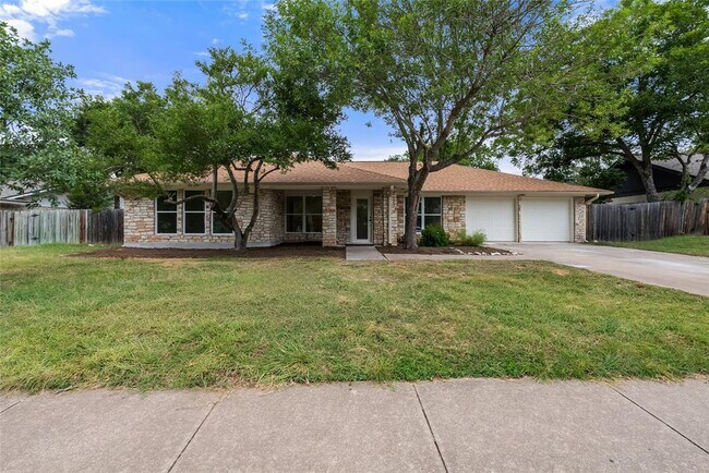 Photo - 1403 Creekview Dr