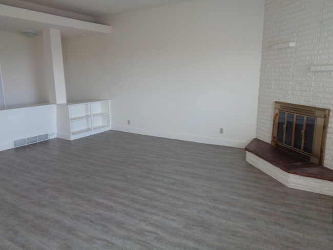 Photo - 1800 S Foothill Dr Unit 1800