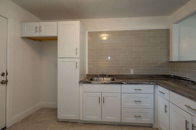 Photo - Great little rental with an even better pr...