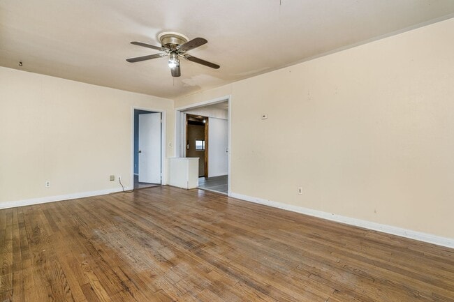 Photo - Charming 4-Bed, 2-Bath Home in Southlawn North – 1 Block from Lamar Elementary!