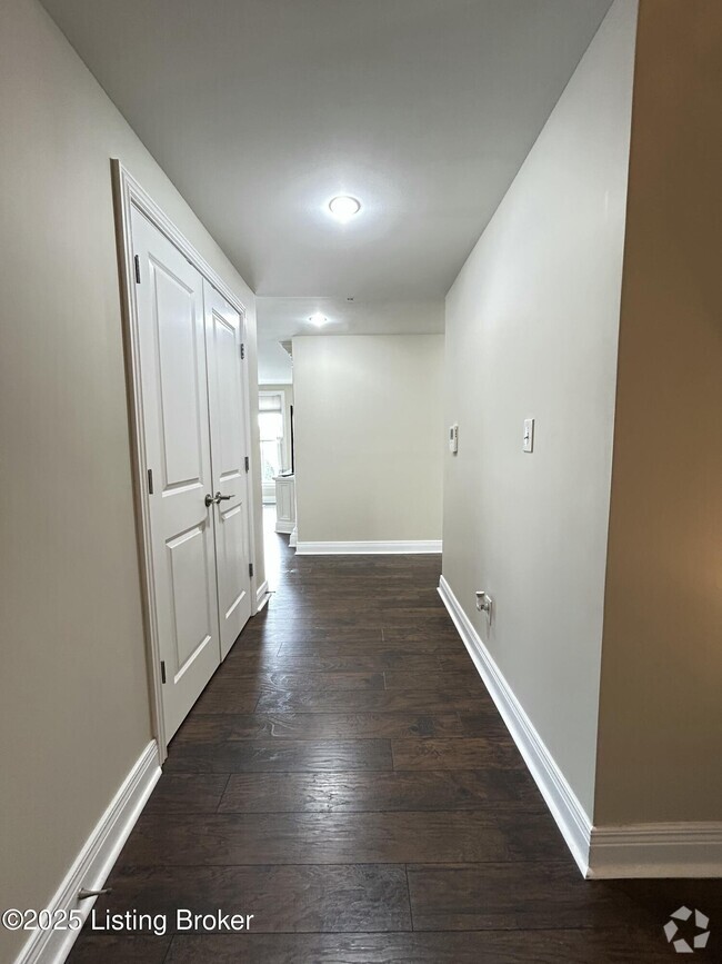 Building Photo - 10619 Meeting St Unit 304 Rental