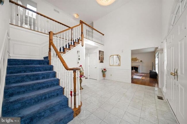 Photo - 253 Peoples Way