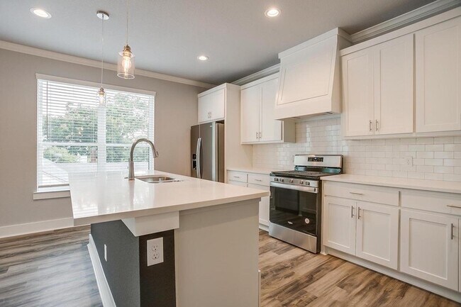 Photo - 2612 Forest Park Blvd