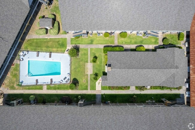 Sussex Manor Apartments