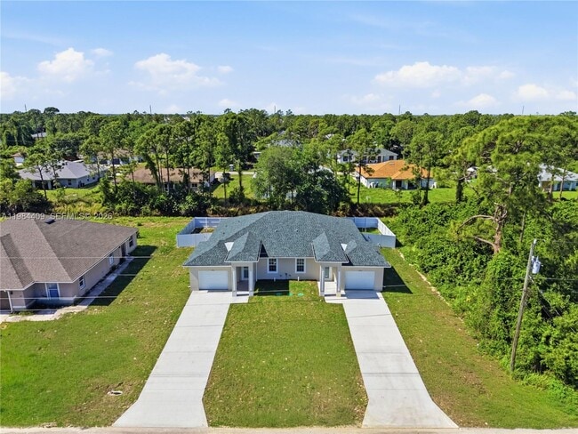 Building Photo - 4719 28th St SW Unit 4719