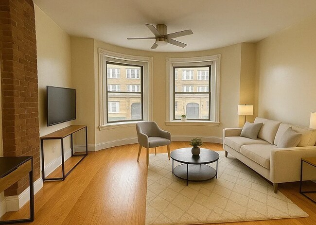 Photo - 880 Huntington Ave Unidad 1 Rental