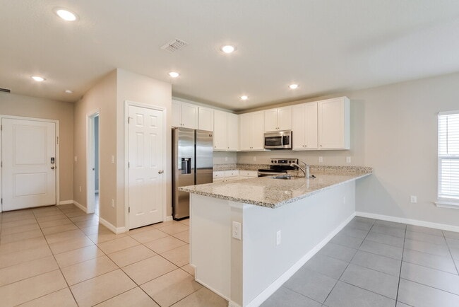 Photo - 803 Savona Pl