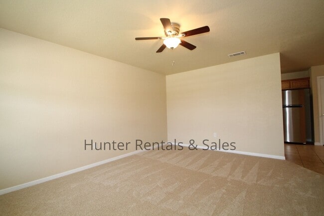 Photo - Rent Me! Rent Me!