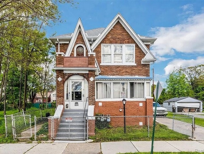 Building Photo - 4666 Lillibridge St