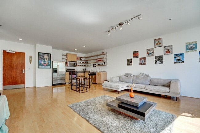 Photo - 1201 Pine St Unidad 264