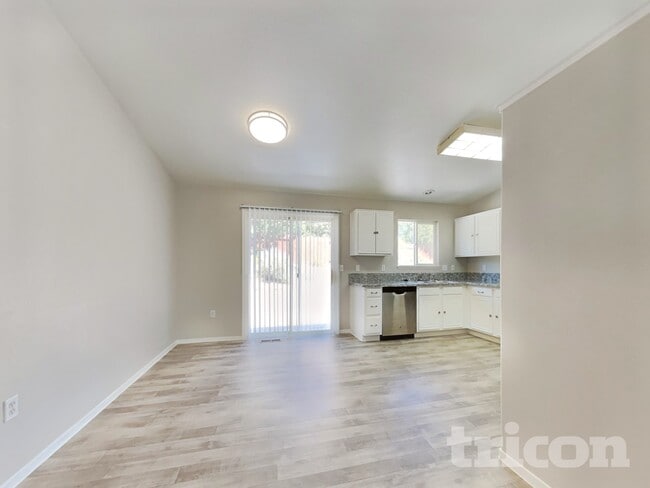 Photo - 7369 Dali Ct