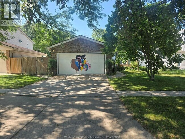 Photo - 9500 Ridge Rd
