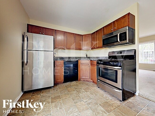 Photo - 6933 Hemlock St