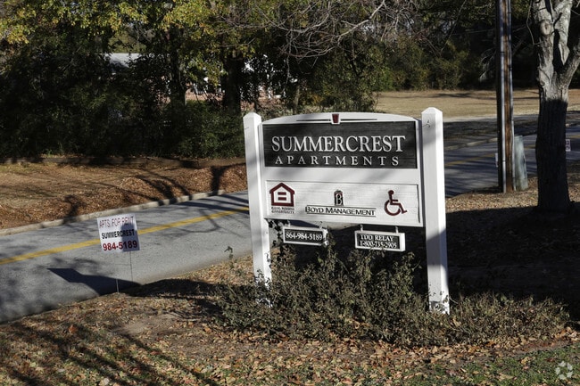 Photo - Summercrest Apartments