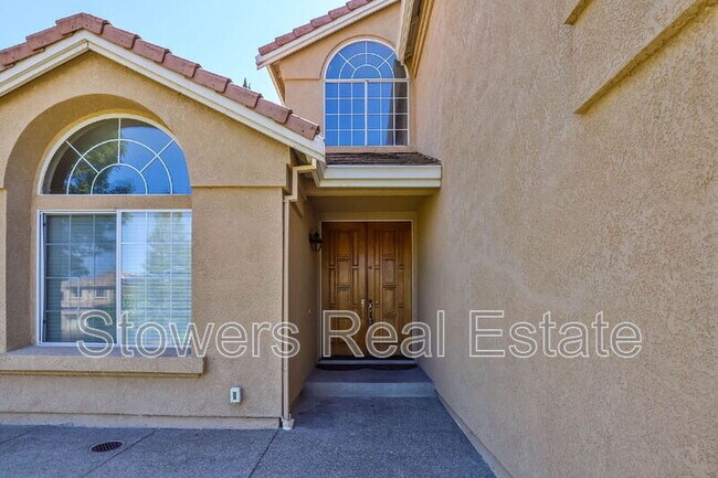 Photo - 2041 Crater Peak Way