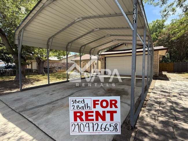 Building Photo - 8407 Greenham Rental