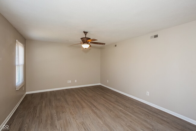 Photo - 6002 Tybalt Dr