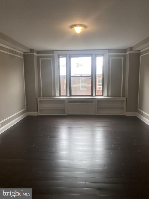Building Photo - 2031 Locust St Unit 201 Rental