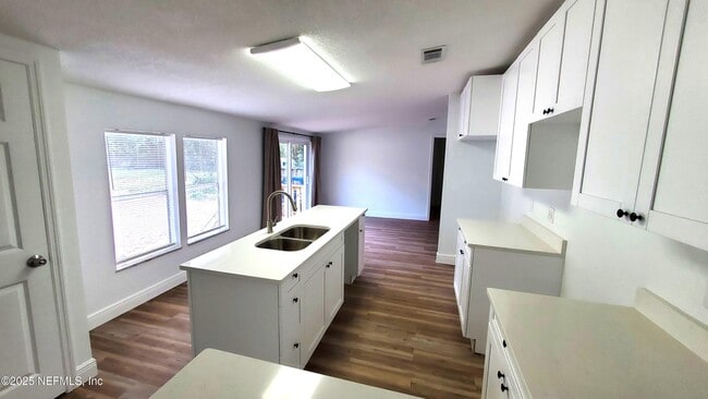 Photo - 1718 Wright Ave