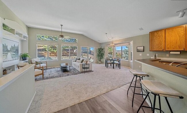 Photo - 2817 W 34th St