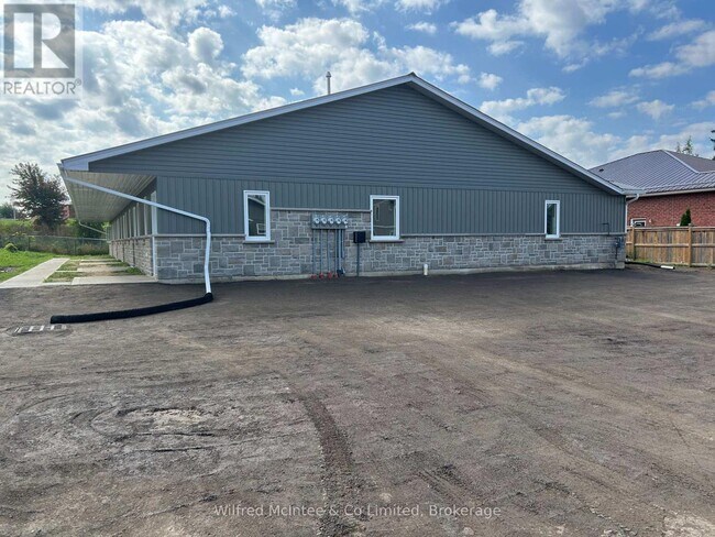 Photo - 187 Balaklava St