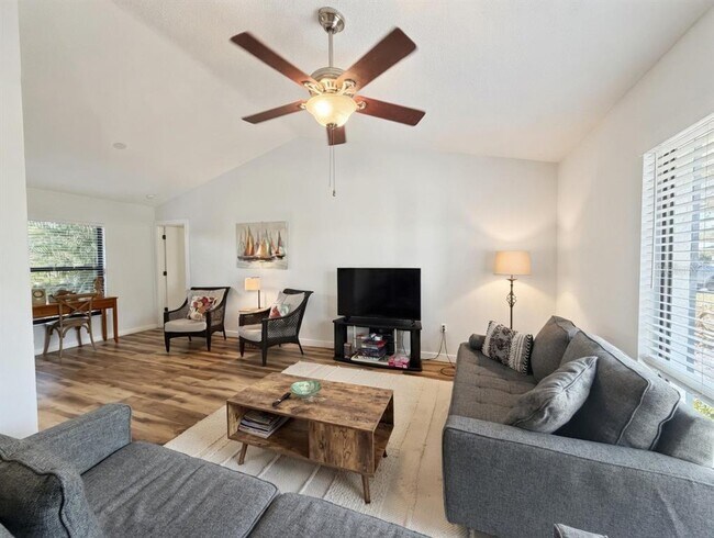 Photo - 8425 Cypress Lake Cir