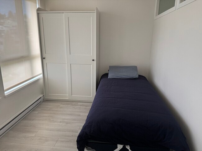 Photo - GEC Burnaby Heights