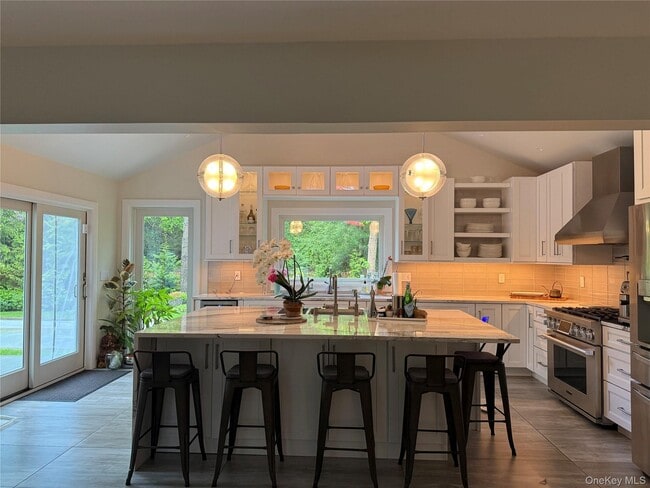 Building Photo - 11 Post Crossing