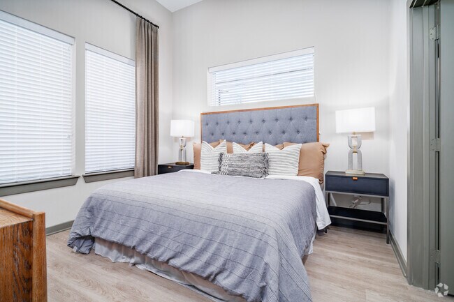 2BR, 2BA - 1019SF - Bedroom 2