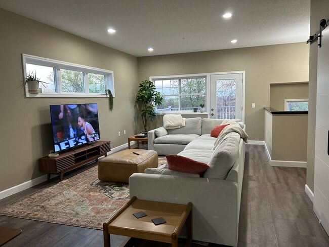 Photo - 3053 Bluestem Trl