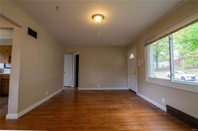 Photo - 9123 Church Dr