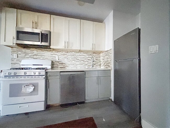 Photo - 594 Union Ave Unit 2