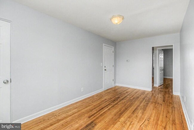 Photo - 416 Hornel St