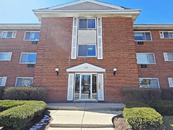 Building Photo - 8450 Skokie Blvd