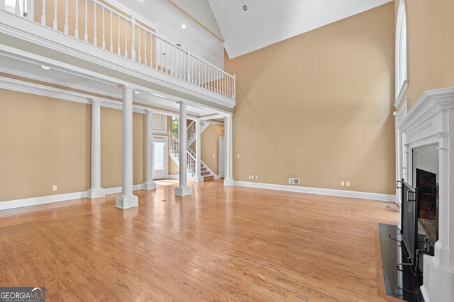 Photo - 235 Smokerise Trce