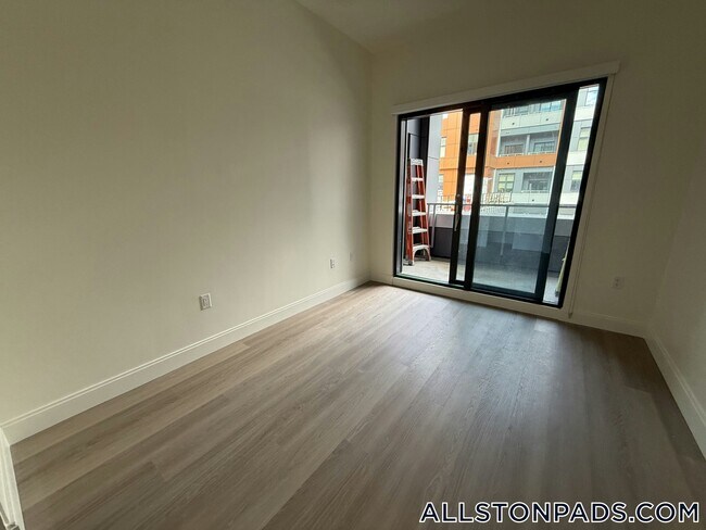 Photo - 1079 Commonwealth Ave Unidad 241