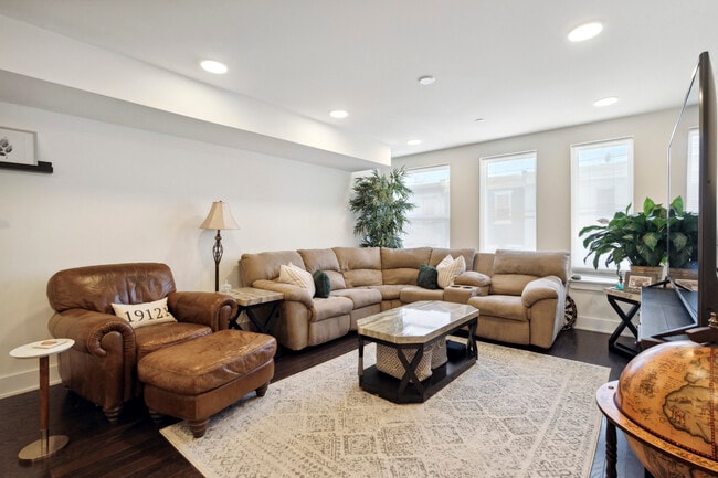 Photo - 1315 N 25th St Unit 1315 N 25th St #2